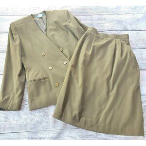 Haberdas Her Classic Tailoring Women's Size 7/8 Suit Set Jacket and skirt